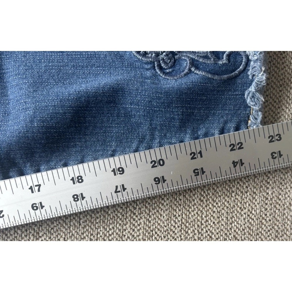 Torrid Skinny Jeans Womens 20 Blue Medium Embroidered Eyelet Raw Hem Stretch - Picture 13 of 13